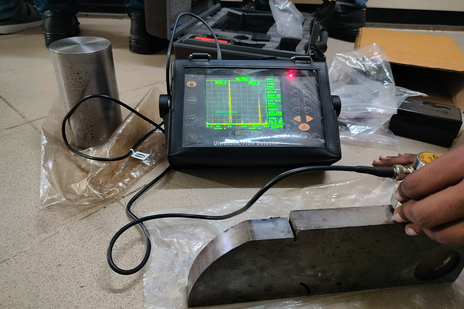 Digital Ultrasonic Flaw Detector for Non-Destructive Testing NDT